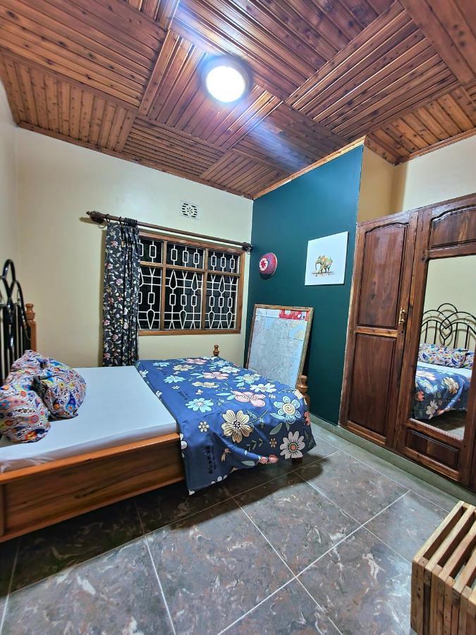 Hotel Mazzola Safari House & Backpacking Arusha Exterior foto