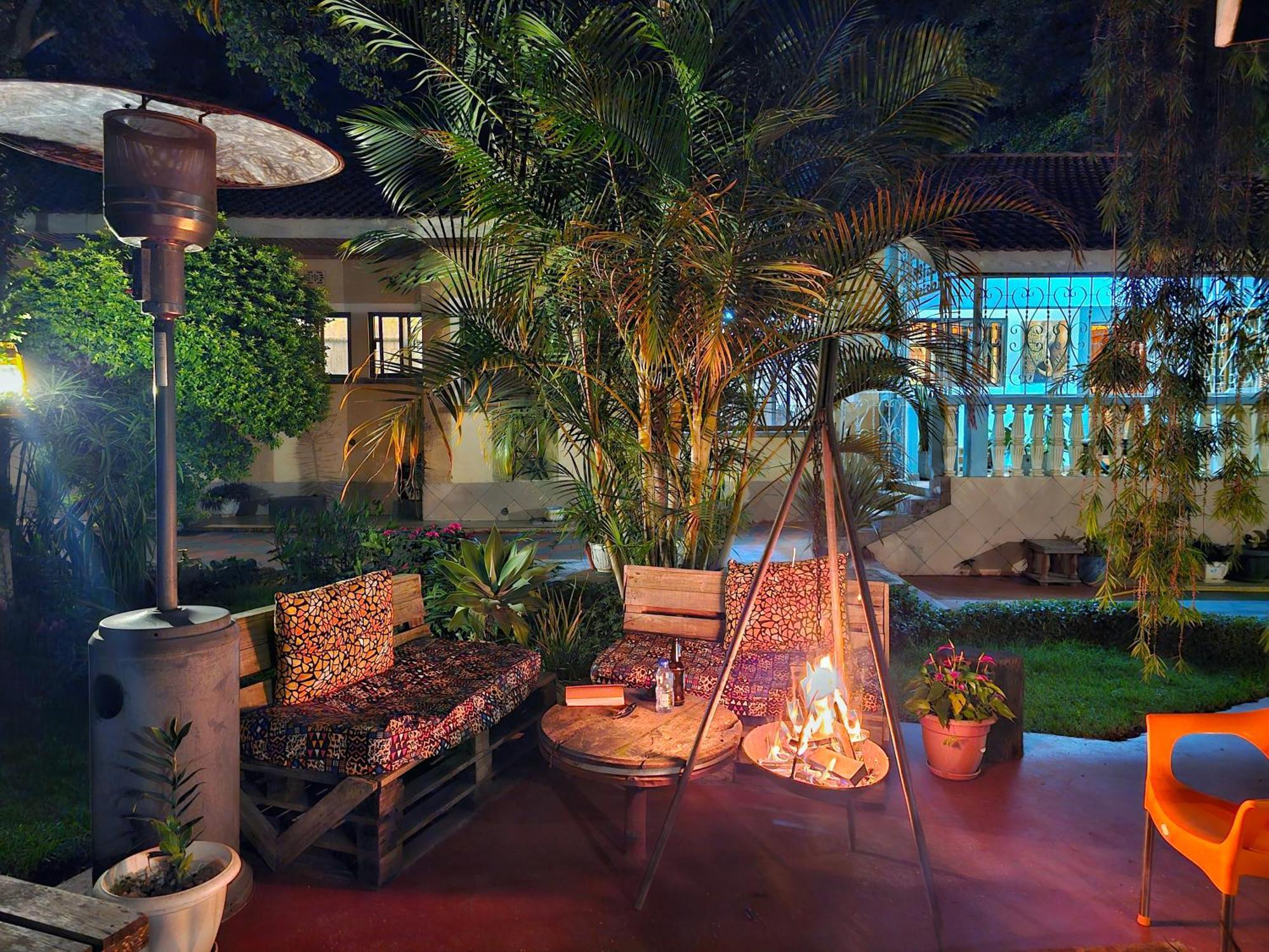 Hotel Mazzola Safari House & Backpacking Arusha Exterior foto