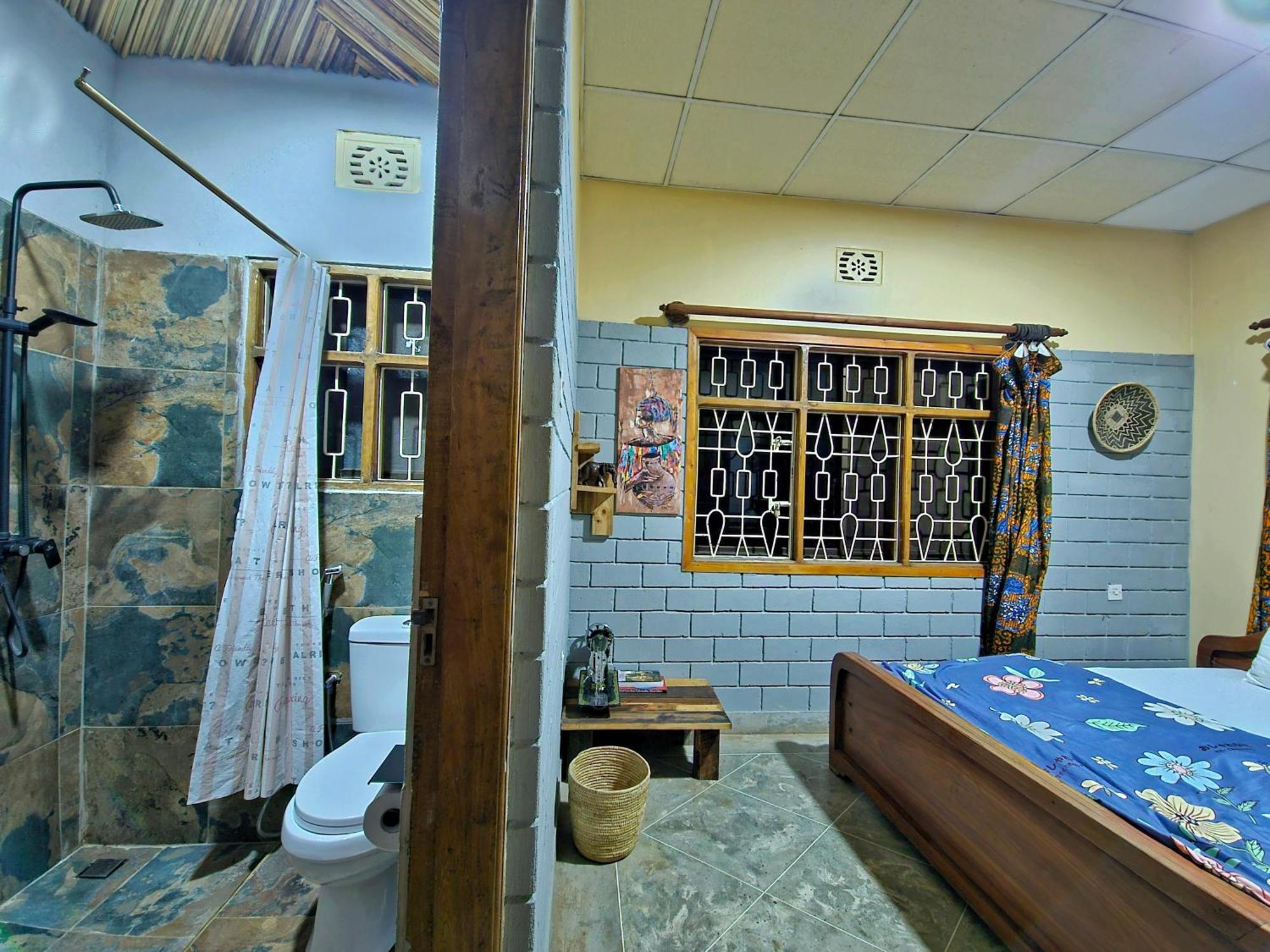 Hotel Mazzola Safari House & Backpacking Arusha Exterior foto
