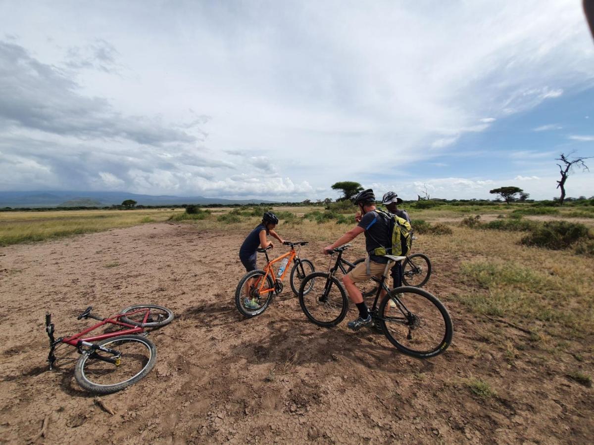 Hotel Mazzola Safari House & Backpacking Arusha Exterior foto